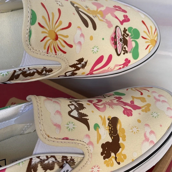 Vans Cream and Pink Patterned Slip-On Sneakers - Picture 14 of 16